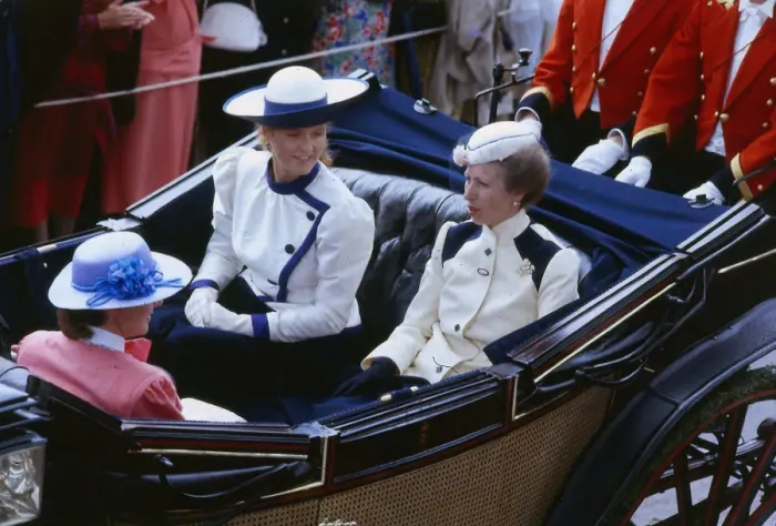 Framed Print : Sarah Duchess of York with Princess Anne in a carriage at Ascot C  /  T Roy: Brit