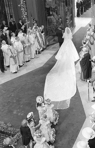SARAH FERGUSON AND PRINCE ANDREWs WEDDING AT WESTMINSTER ABBEY