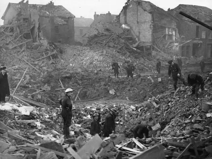 Framed Print : A scene of an Air Raid. Picture taken circa 2nd May 1941 Framed Print : A scene of an Air Raid. Picture taken circa 2nd May 1941