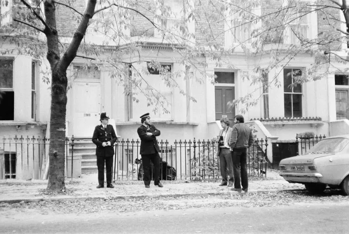 Framed Print : Scene outside flat in Abingdon Road, Kensington, London where Koo Stark, Actress Framed Print : Scene outside flat in Abingdon Road, Kensington, London where Koo Stark, Actress