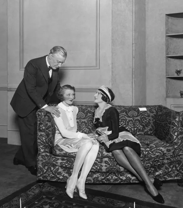 Framed Print : Scene from the play Tinker Tailor. 11th March 1928 Framed Print : Scene from the play Tinker Tailor. 11th March 1928