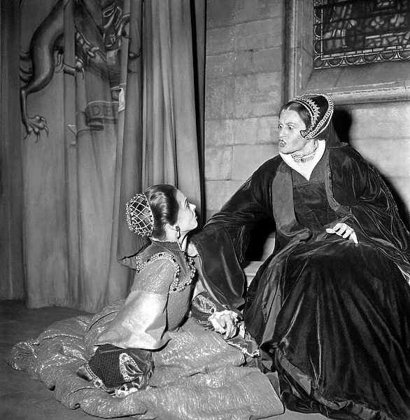 A Scene from the play 'Young Elizabeth'at the Criterion Theatre. October 1952