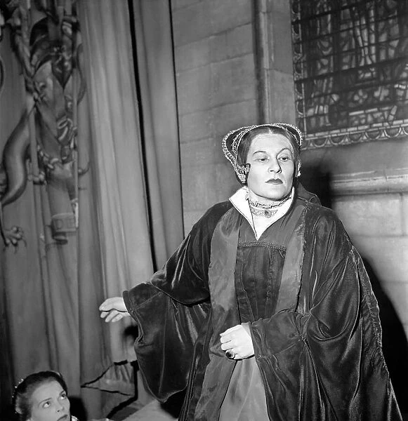 A Scene from the play 'Young Elizabeth'at the Criterion Theatre. October 1952
