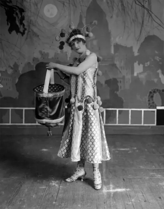 Framed Print : Scene from theatre production Pick-a-Dilly Eveleen Florence April 1916 Framed Print : Scene from theatre production Pick-a-Dilly Eveleen Florence April 1916