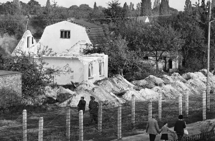 Framed Print : Scenes in Berlin shortly after the erection of the Berlin Wall Framed Print : Scenes in Berlin shortly after the erection of the Berlin Wall