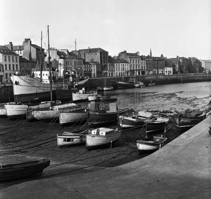 Framed Print : Scenes in Douglas, Isle of Man. 13th May 1954 Framed Print : Scenes in Douglas, Isle of Man. 13th May 1954