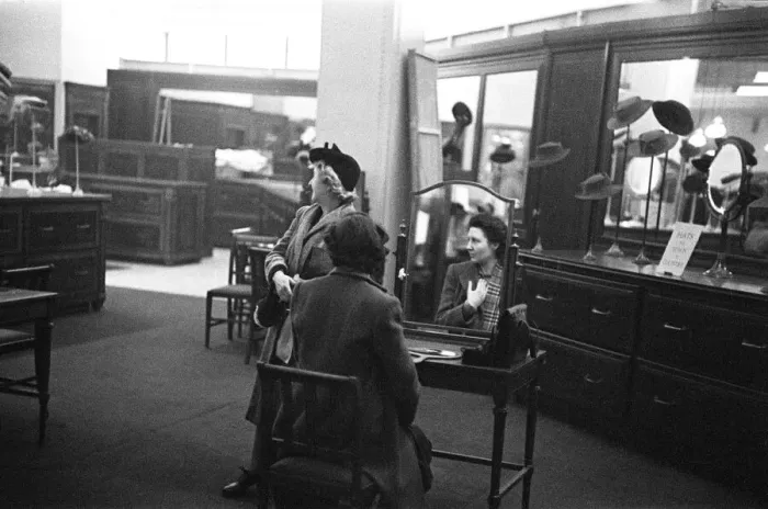 Framed Print : Scenes from inside the shop window at Peter Robinsons Department Store, London Framed Print : Scenes from inside the shop window at Peter Robinsons Department Store, London