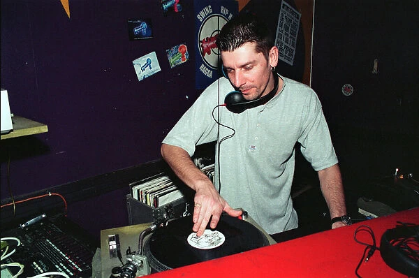 Scenes at Level One and RG1 nightclubs, Reading. 29th March 1999