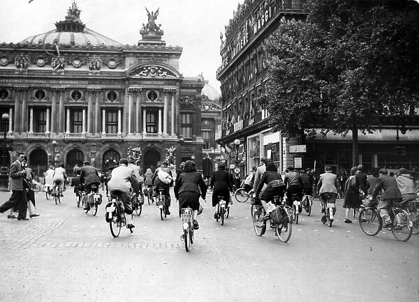 Scenes in Paris, France during World War Two. September 1944