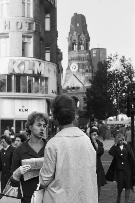 Framed Print : Scenes in West Berlin, West Germany showing daily life continuing as normal soon after Framed Print : Scenes in West Berlin, West Germany showing daily life continuing as normal soon after