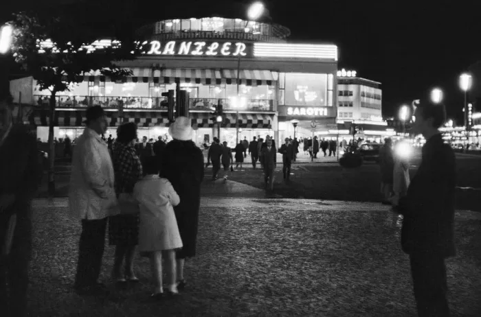 Framed Print : Scenes in West Berlin, West Germany showing daily life continuing as normal soon after Framed Print : Scenes in West Berlin, West Germany showing daily life continuing as normal soon after