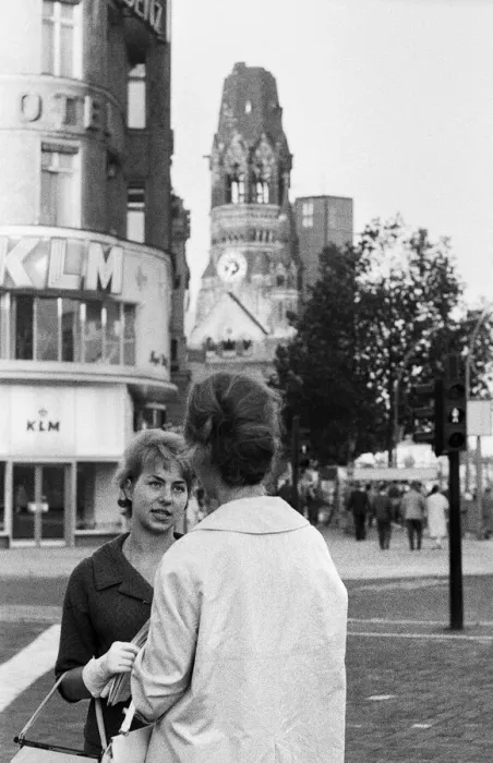 Framed Print : Scenes in West Berlin, West Germany showing daily life continuing as normal soon after Framed Print : Scenes in West Berlin, West Germany showing daily life continuing as normal soon after