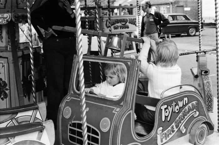 Framed Print : Scenes at Weymouth Fairground, Dorset. 14th July 1977 Framed Print : Scenes at Weymouth Fairground, Dorset. 14th July 1977