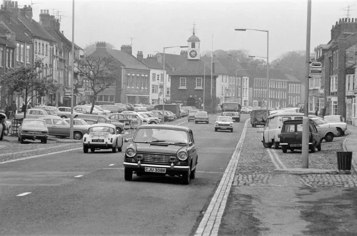 Framed Print : Scenes in Yarm, North Yorkshire. 1972 Framed Print : Scenes in Yarm, North Yorkshire. 1972