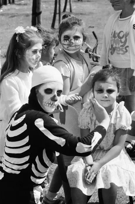 Framed Print : School Carnival, Ashmead School, Northumberland Avenue, Reading, June 1985