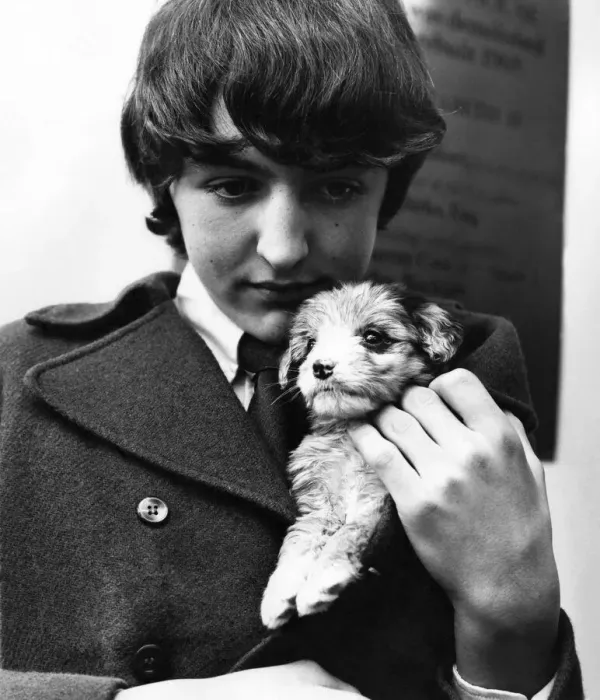Framed Print : Schoolboy Eric Zamma with Spike'. January 1971 P006107