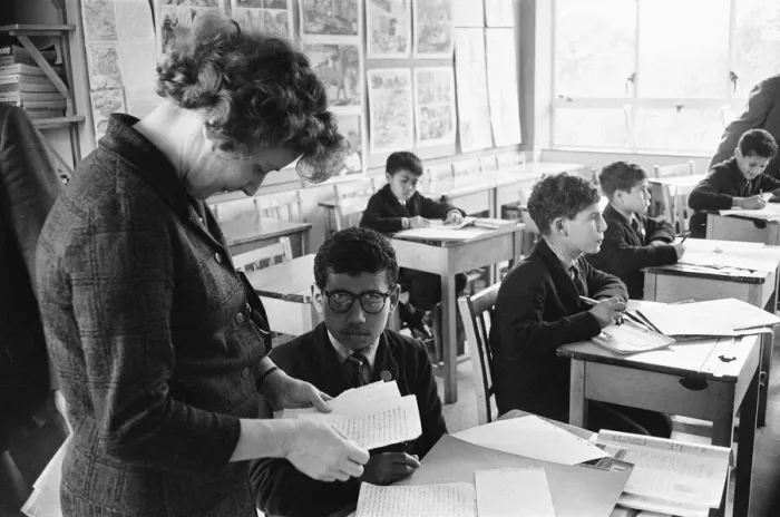 Framed Print : Schoolchildren in Language Class at Pestalozzi Village for Children in Sedlescombe Framed Print : Schoolchildren in Language Class at Pestalozzi Village for Children in Sedlescombe
