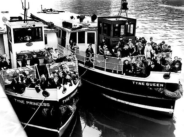 Schoolchildren prepare for a river trip in 1957, on the Tyne Queen and the Tyne Princess