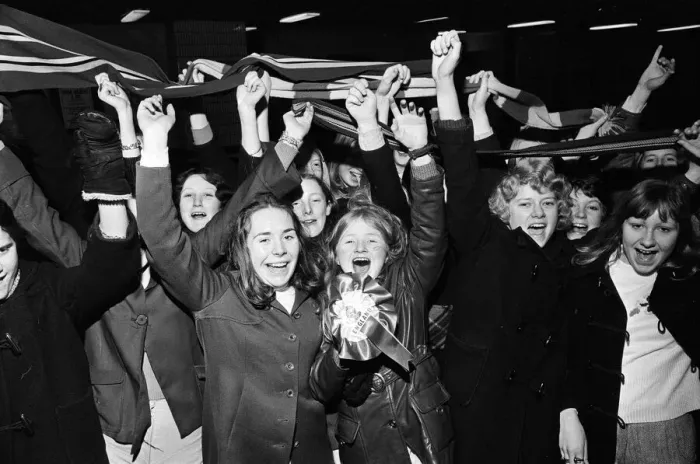 Framed Print : Schoolgirls from Hodge Hill Grammar School aboard the gymslip special