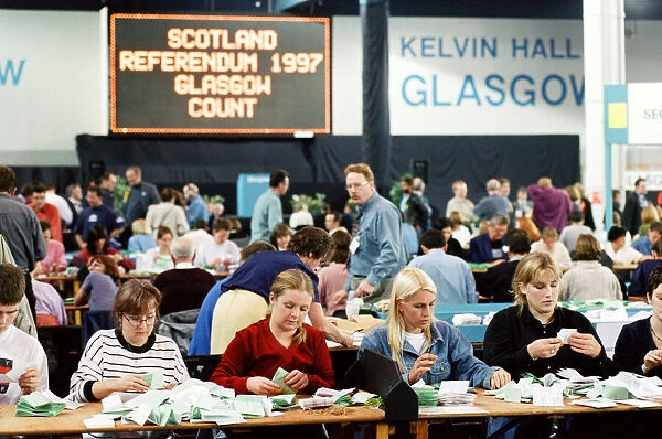 Scotland Referendum count, Kelvin Hall, Glasgow. 12th September 1997
