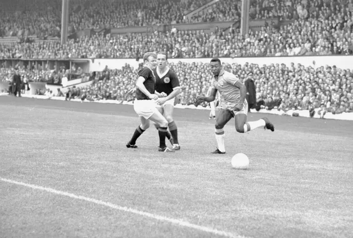 Framed Print : Scotland v Brazil International Friendly at Hampden Park, 25th June 1966