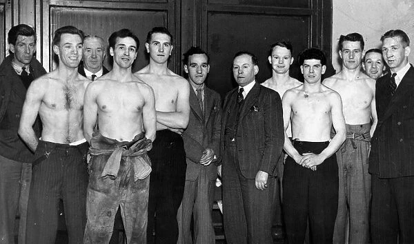 Scottish Boxers April 1945 Harry Swinburn Jimmy Dunn Billy Kelly Charles Kerr Jimmy