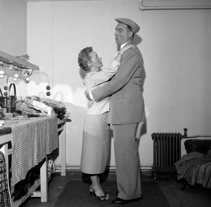 Framed Print : Scottish comedian Chic Murray with his wife and comedy partner Maidi Murray