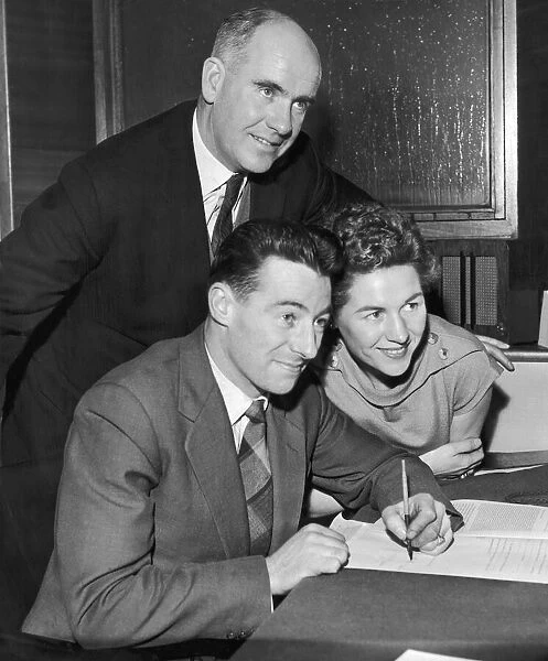Scottish international footballer Tommy Ring signs for Everton from Clyde