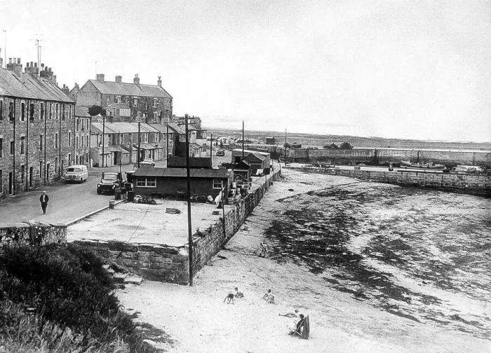 Framed Print : Seahouses in Northumberland. c. 1959