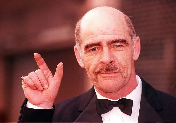 Sean Connery lookalike John Garland February 1998 pointing finger