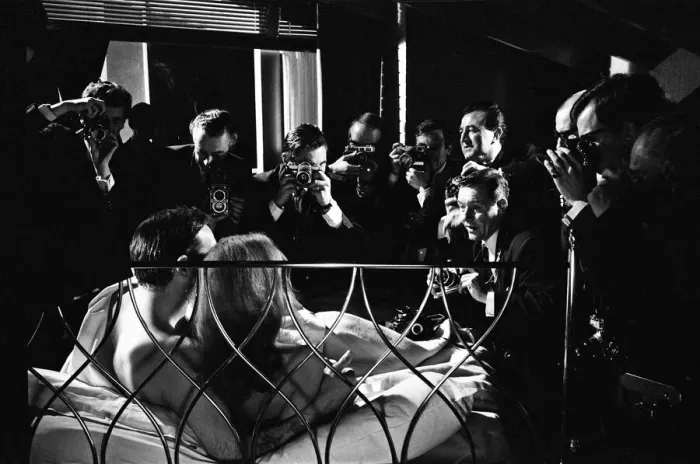 Framed Print : Sean Connery and Luciana Paluzzi filming Thunderball'at Pinewood Studios Framed Print : Sean Connery and Luciana Paluzzi filming Thunderball'at Pinewood Studios