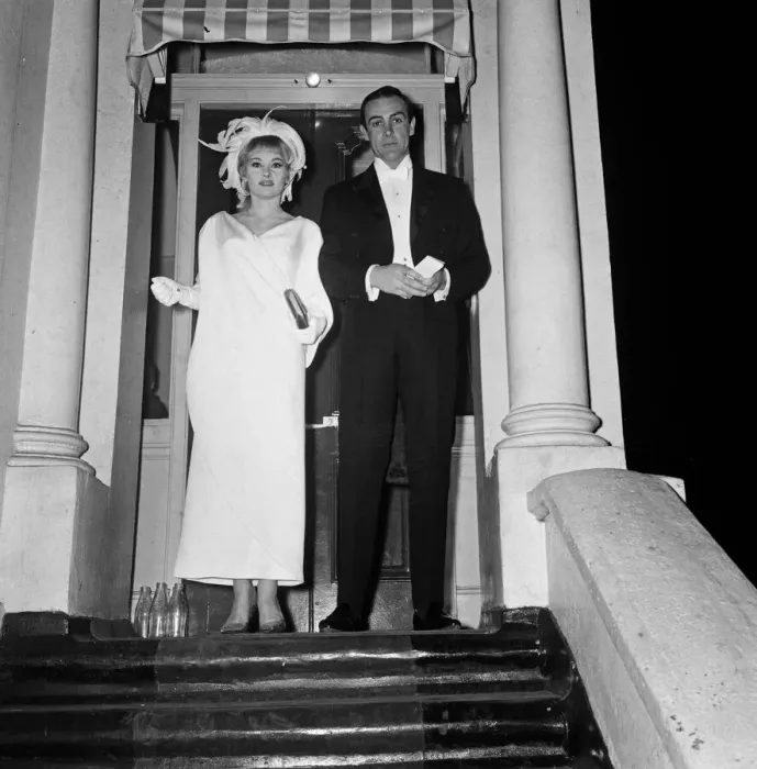 Framed Print : Sean Connery and his wife Diane Cilento leaving their house in London to attend