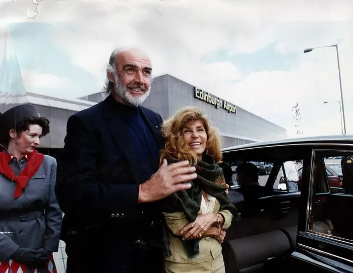 Framed Print : Sean Connery and wife Micheline Connery at Edinburgh Airport