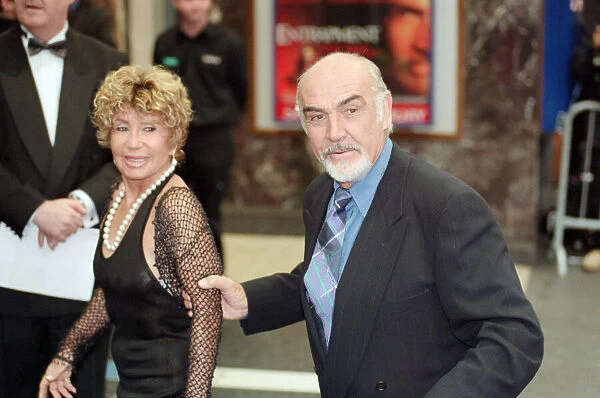 Sean Connery and his wife Micheline at the film premiere of 'Entrapment'