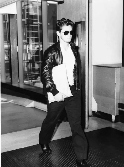 Framed Print : Sean Penn Actor arriving at Heathrow - June 1987 DBase MSI Framed Print : Sean Penn Actor arriving at Heathrow - June 1987 DBase MSI