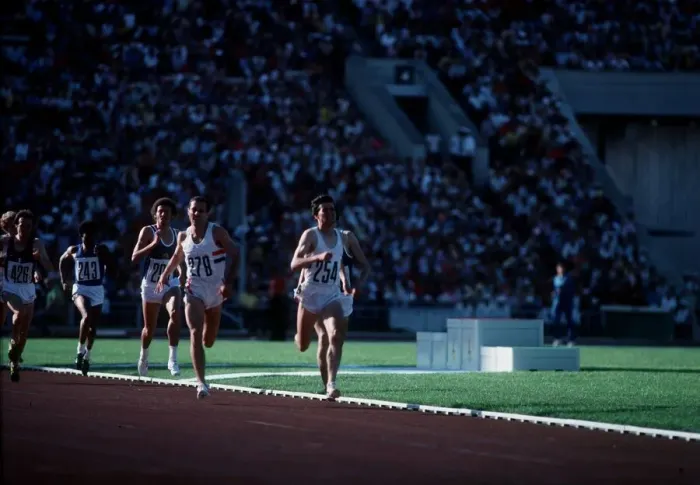 Framed Print : Sebastian Coe in action to win the Mens 1500 Metres Final at the Moscow Olympic Games