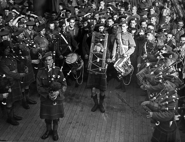 Second World War August 1940 Canadian Second Division with pipe band arrive in