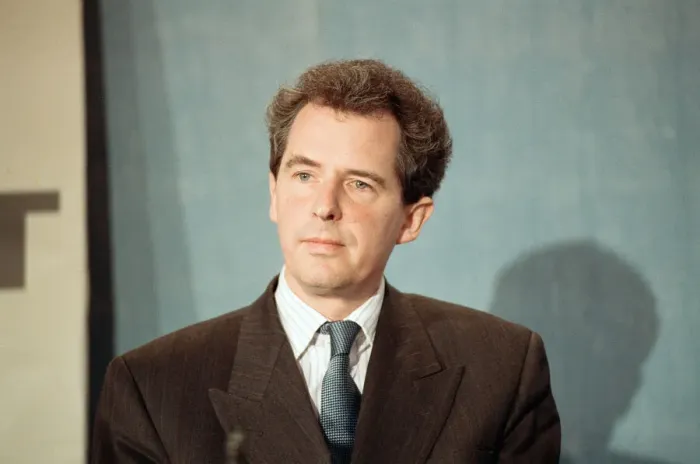 Framed Print : Secretary of State for Health William Waldegrave gives a press conference during Framed Print : Secretary of State for Health William Waldegrave gives a press conference during