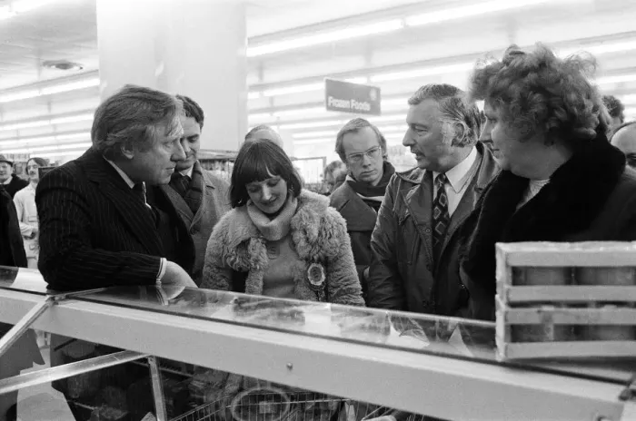 Framed Print : Secretary of State for Prices and Consumer Protection Roy Hattersley was a happy man Framed Print : Secretary of State for Prices and Consumer Protection Roy Hattersley was a happy man
