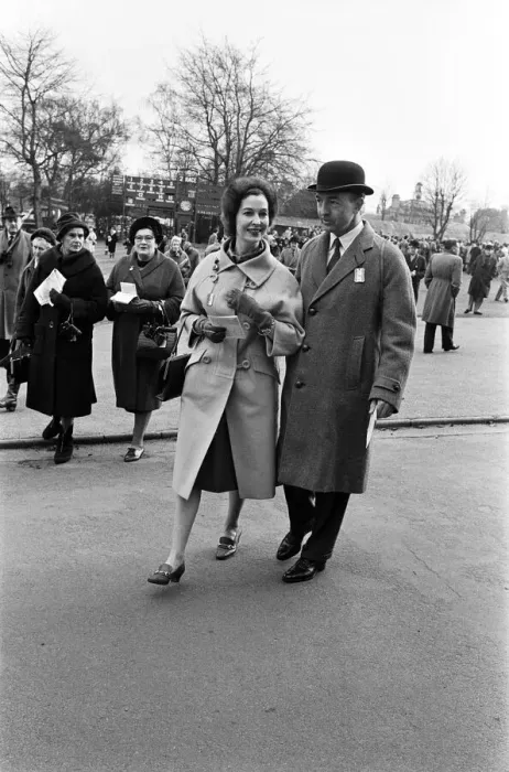 Framed Print : Secretary of State for War John Profumo with his wife Valerie Hobson at Sandown Park Framed Print : Secretary of State for War John Profumo with his wife Valerie Hobson at Sandown Park