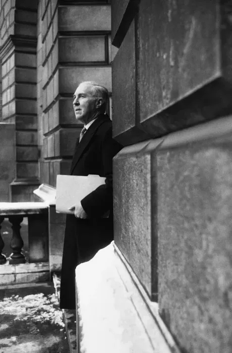 Framed Print : Secretary to the Treasury Henry Brooke leaves the Treasury on his way to have lunch with