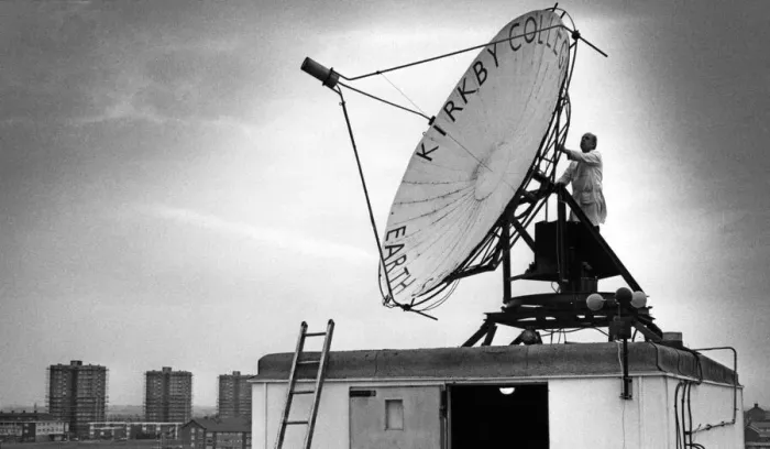 Framed Print : Senior resource technician Mr John Hetherington adjusts the transmitter on the roof of Framed Print : Senior resource technician Mr John Hetherington adjusts the transmitter on the roof of