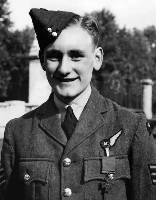 Framed Print : Sergeant John Lannah the youngest V. C. leaving Buckingham Palace after he had received Framed Print : Sergeant John Lannah the youngest V. C. leaving Buckingham Palace after he had received
