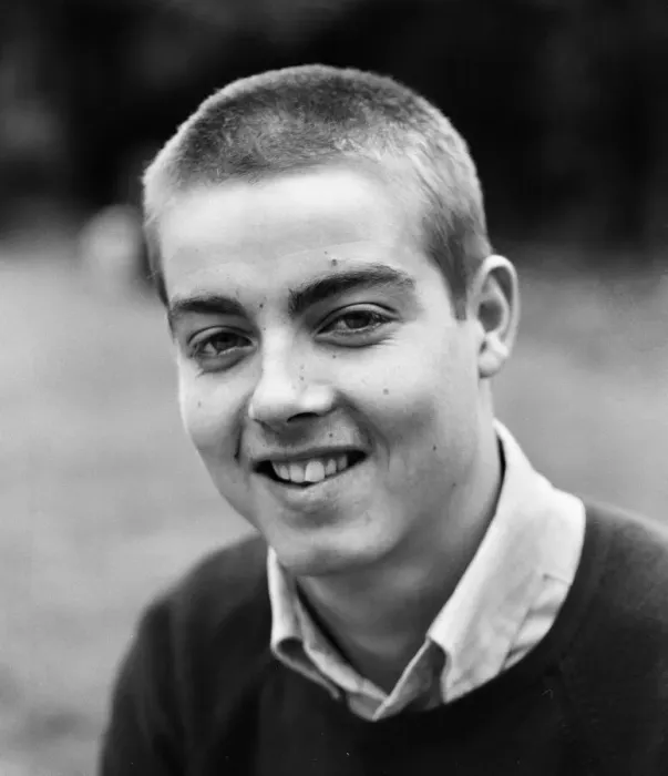 Framed Print : Seventeen year old skinhead teenager Bill Warwick of London. 18th June 1970