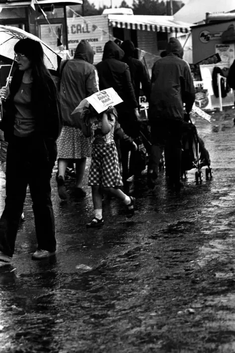 Framed Print : Severe stormy weather with torrential rain and flooding at the annual Summer Exhibition