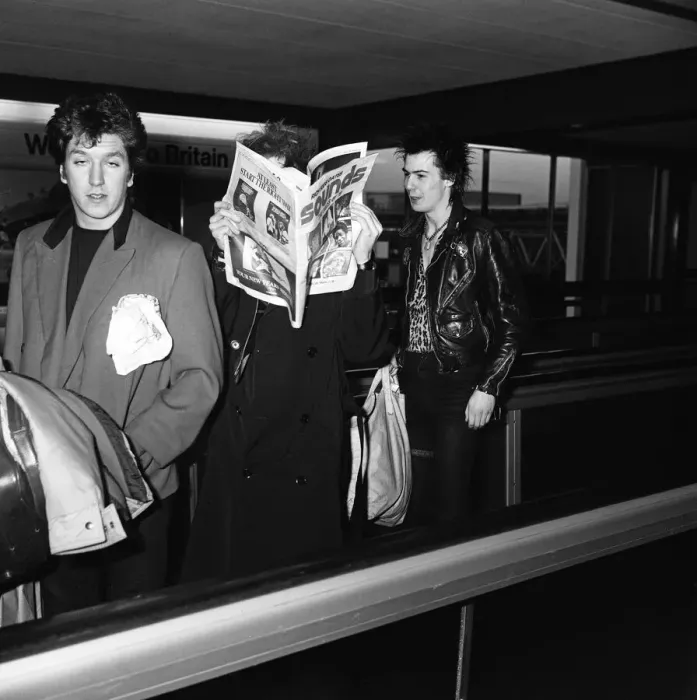 Framed Print : The Sex Pistols at Heathrow Airport before flying off for an American tour Framed Print : The Sex Pistols at Heathrow Airport before flying off for an American tour