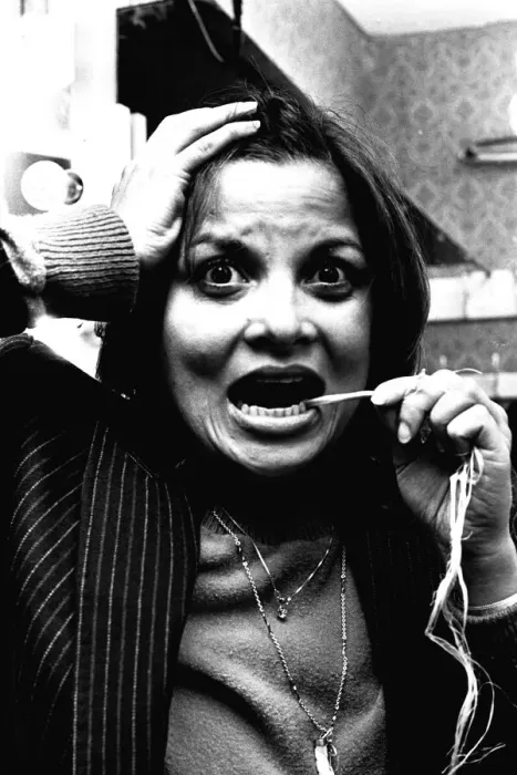 Framed Print : Sexy actress Francoise Pascal is driving down to London to see her dentist to get rid of