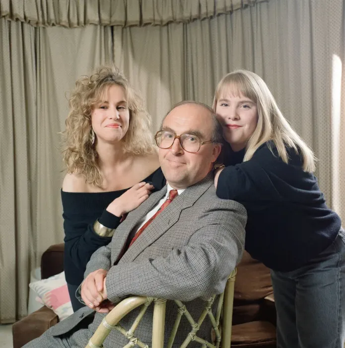 Framed Print : Shadow Chancellor of the Exchequer John Smith MP at home in Edinburgh with his family Framed Print : Shadow Chancellor of the Exchequer John Smith MP at home in Edinburgh with his family