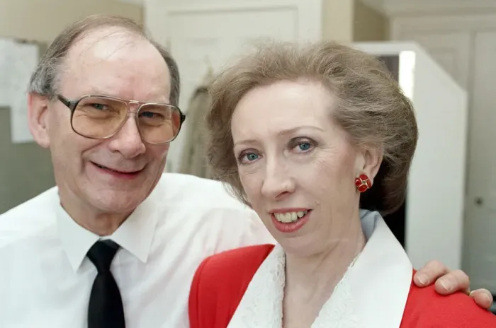 Framed Print : Shadow Chief Secretary to the Treasury Margaret Beckett with her husband Leo Framed Print : Shadow Chief Secretary to the Treasury Margaret Beckett with her husband Leo