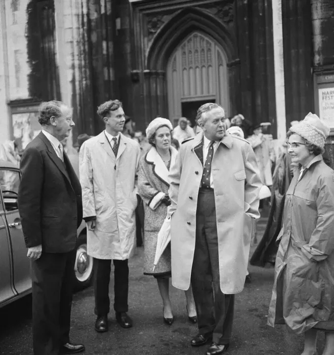 Framed Print : Shadow Foreign Secretary Harold Wilson pictured with wife Mary Wilson Framed Print : Shadow Foreign Secretary Harold Wilson pictured with wife Mary Wilson